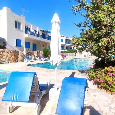 The Cozy Pad With Pool Near The Beach