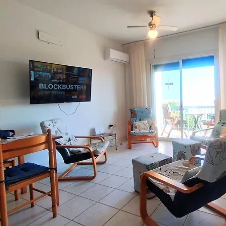 The Cozy Pad With Pool Near The Beach *