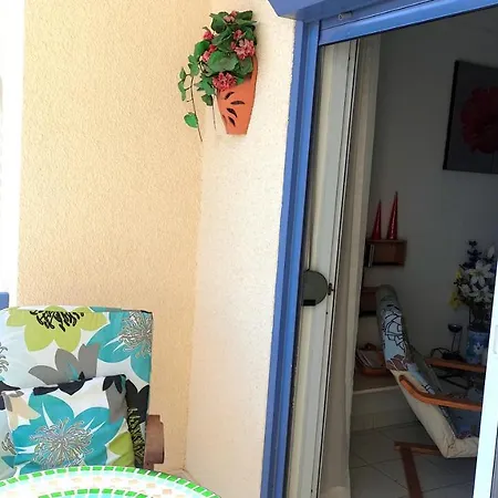 The Cozy Pad With Pool Near The Beach Apartament Pafos