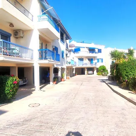 The Cozy Pad With Pool Near The Beach